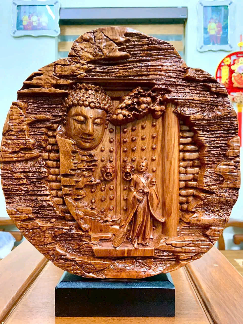 Tượng Nhất Tâm Bái Phật gỗ Hương Đá cao 35cm