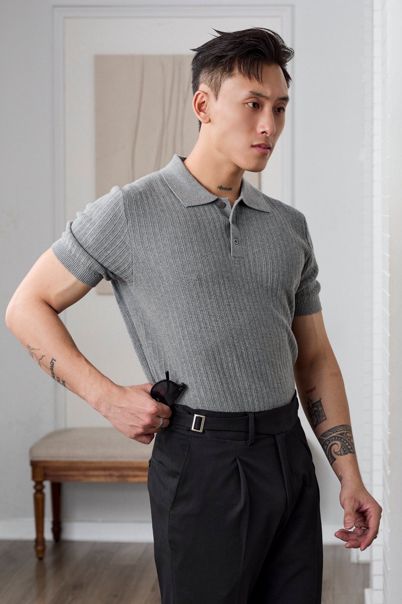 Áo thun có cổ dệt kim