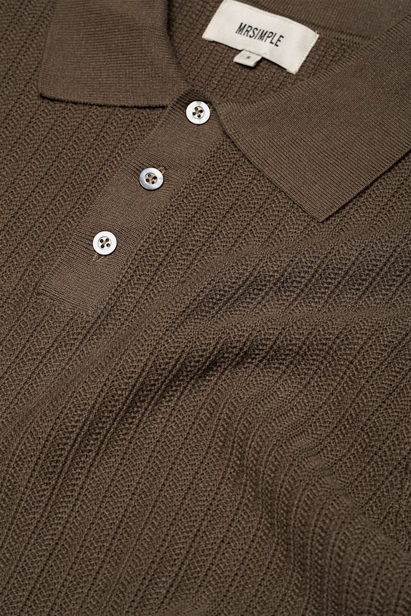 Áo thun có cổ dệt kim