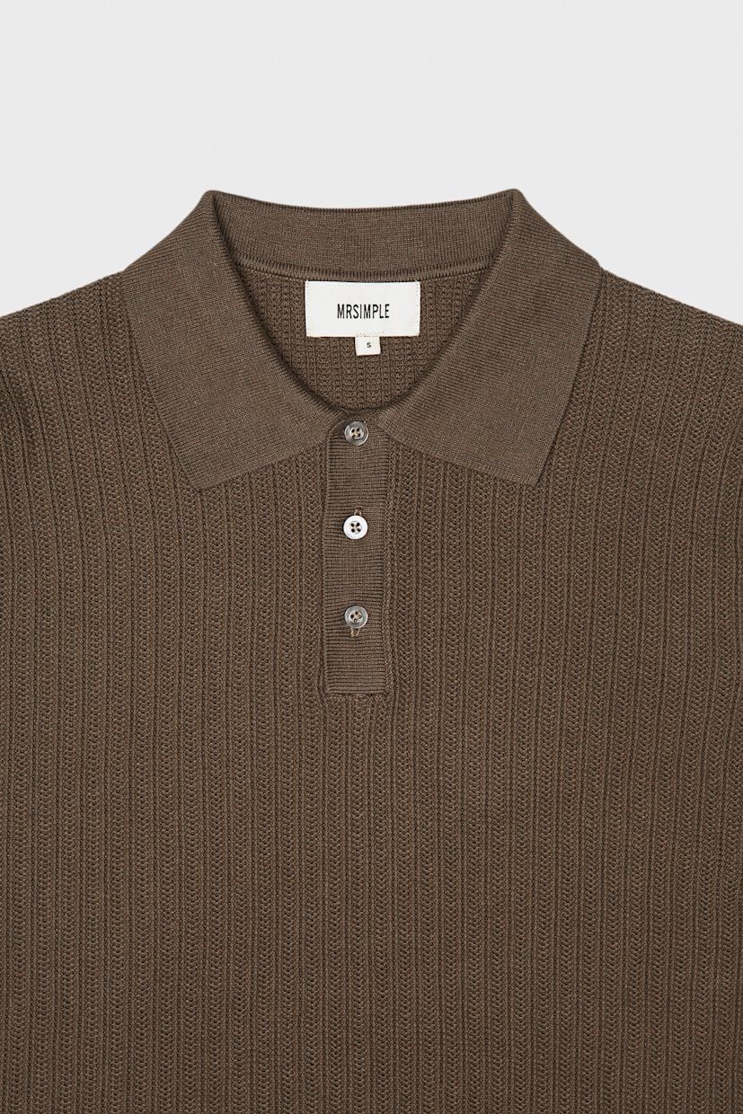 Áo thun có cổ dệt kim