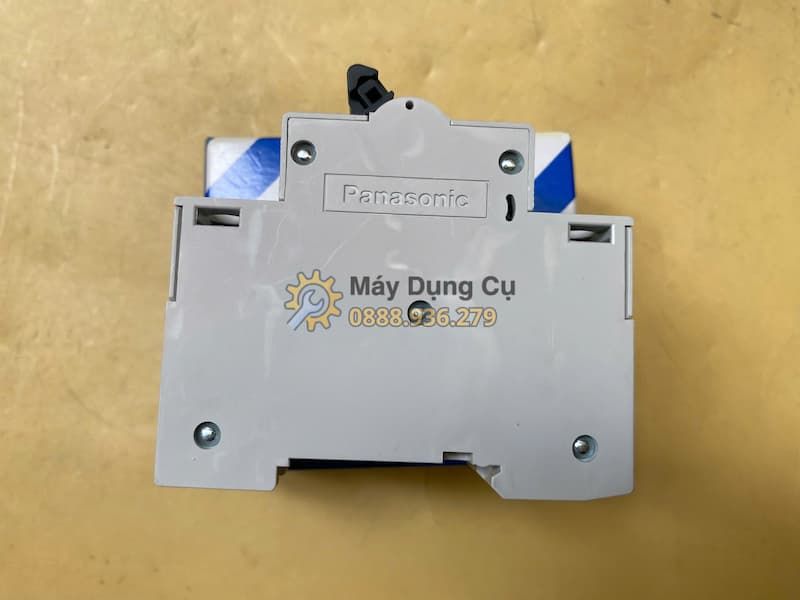  Cầu dao chống giật RCBO 2P 25A 30mA Panasonic BBDE22531CNV 