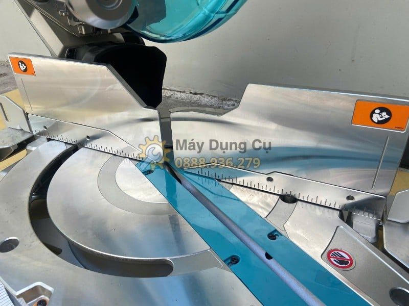  MÁY CƯA ĐA GÓC TRƯỢT DÙNG PIN DLS211Z (AWS/BL)(18Vx2) - CẮT GỖ CHÍNH XÁC CHO XƯỞNG MỘC, NỘI THẤT VÀ CÔNG TRÌNH 