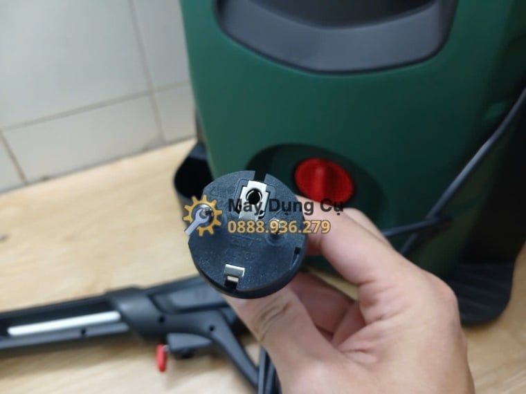  Máy Phun Xịt Rửa Bosch Advanced Aquatak 140 Chính Hãng 