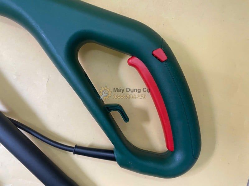  Máy cắt cỏ cầm tay Bosch EasyGrassCut 23 06008C1H01 