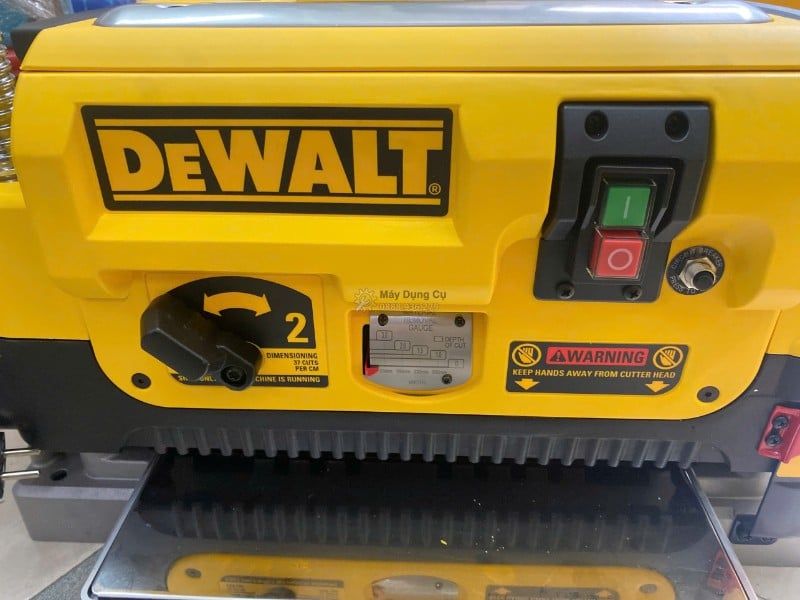  Máy Bào Để Bàn Dewalt DW735-B1 