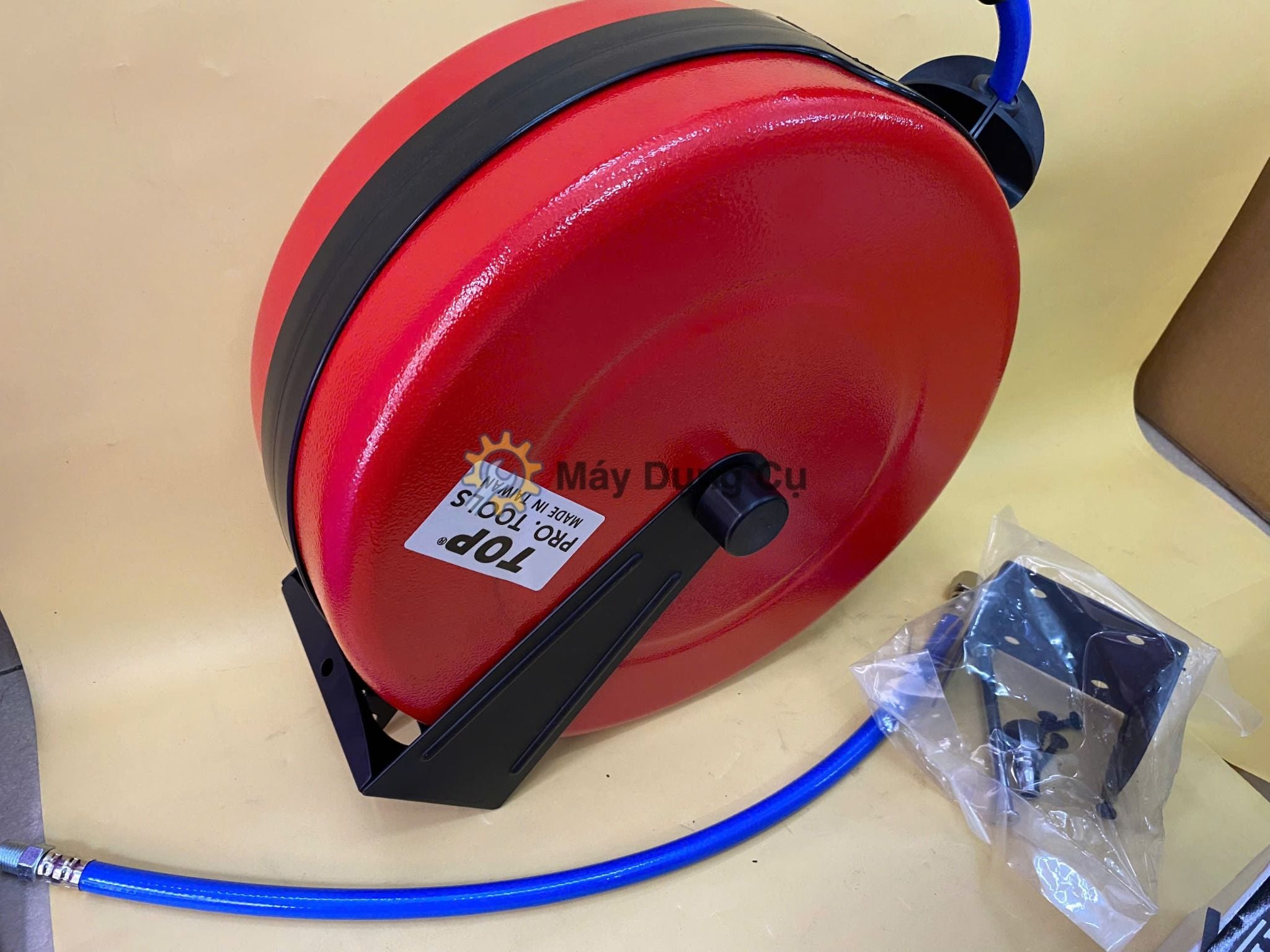  Cuộn Ống Hơi Rút Tự Động 15m Hộp Sắt TOP HR-708C 