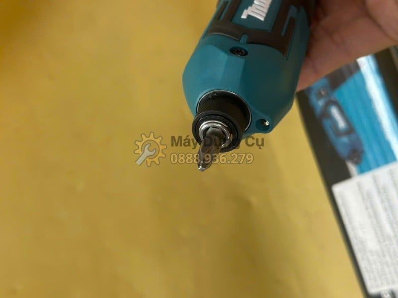  Máy Vặn Vít Dùng Pin Makita TD022DZ 7.2V Chính Hãng – Thân Máy Nhỏ Gọn, Gập Được 