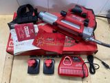  MÁY TRA MỠ MILWAUKEE M12 GG-0 (CHƯA PIN & SẠC) – SÚNG BƠM MỠ DÙNG PIN M12 CHO BẢO TRÌ MÁY MÓC 
