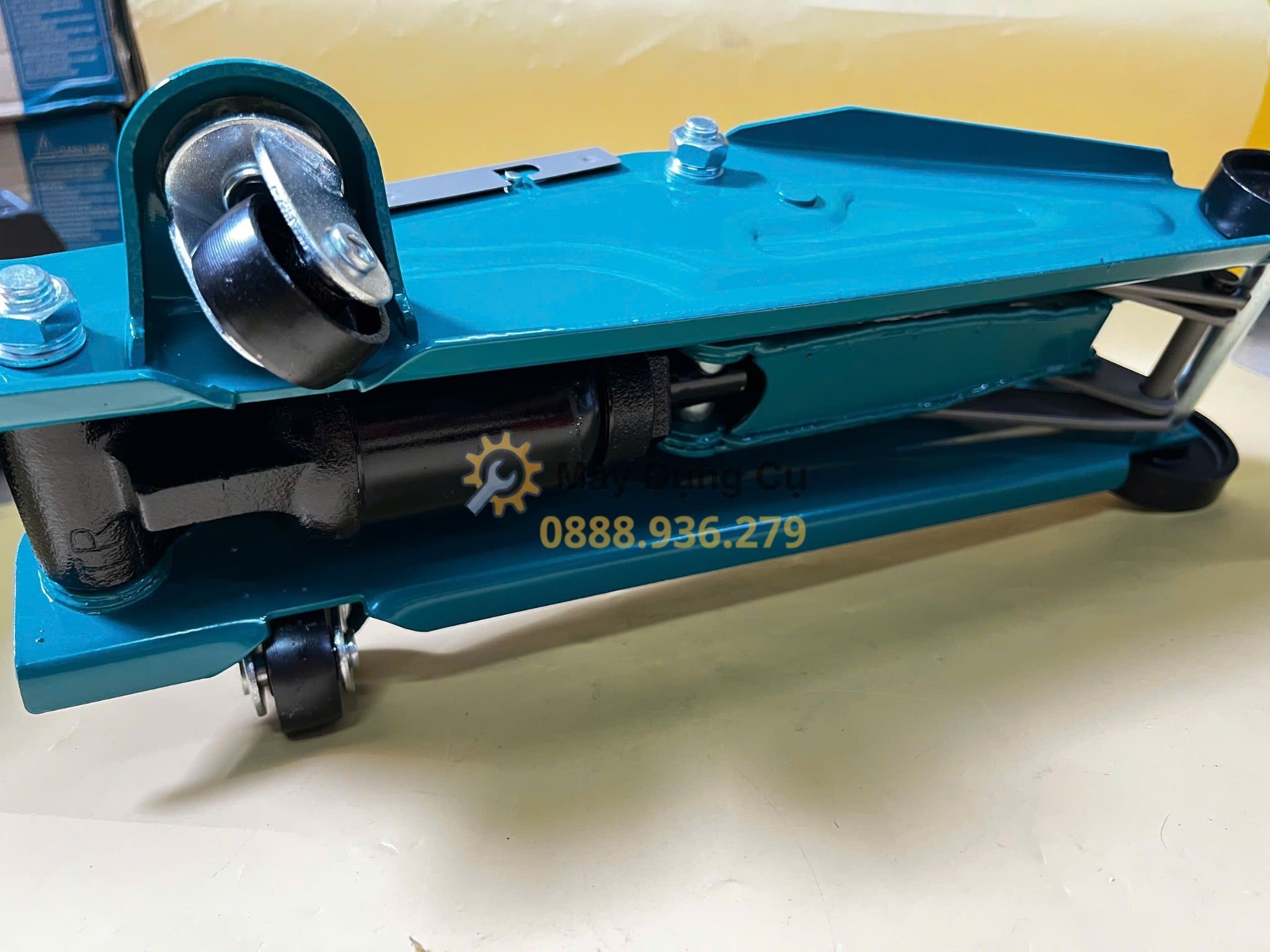  Con đội cá sấu Total THT10821 2 tấn 