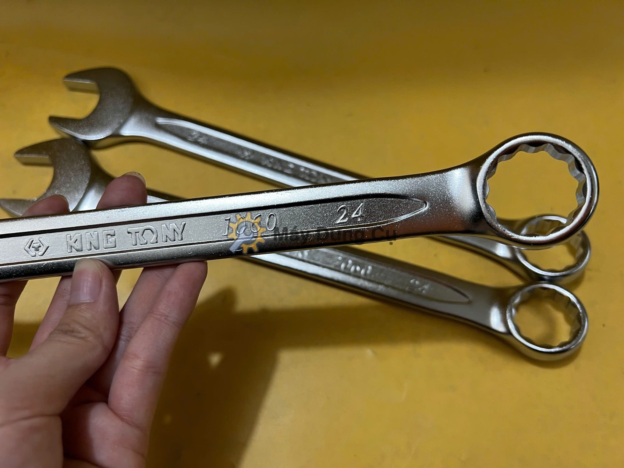  Cờ lê vòng miệng Kingtony 1060-24R1 24mm 