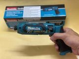  Máy Vặn Vít Dùng Pin Makita TD022DZ 7.2V Chính Hãng – Thân Máy Nhỏ Gọn, Gập Được 