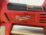  MÁY TRA MỠ MILWAUKEE M12 GG-0 (CHƯA PIN & SẠC) – SÚNG BƠM MỠ DÙNG PIN M12 CHO BẢO TRÌ MÁY MÓC 