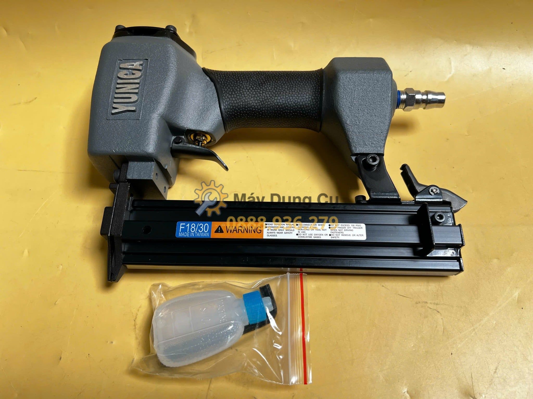  Súng bắn đinh dùng hơi 10mm - 50mm Yunica YAT-F30P 