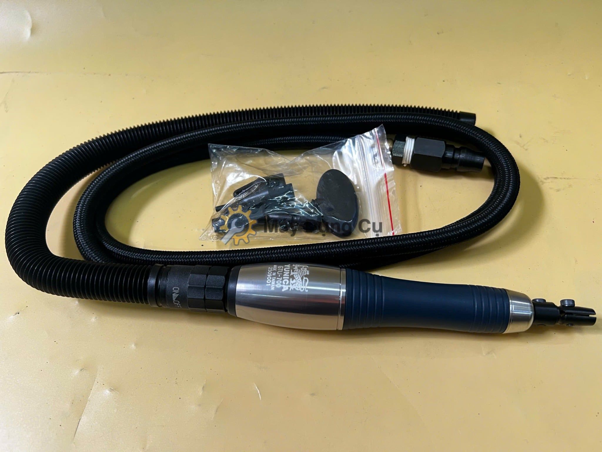  Máy Dũa Hơi Yunica GTU-700 