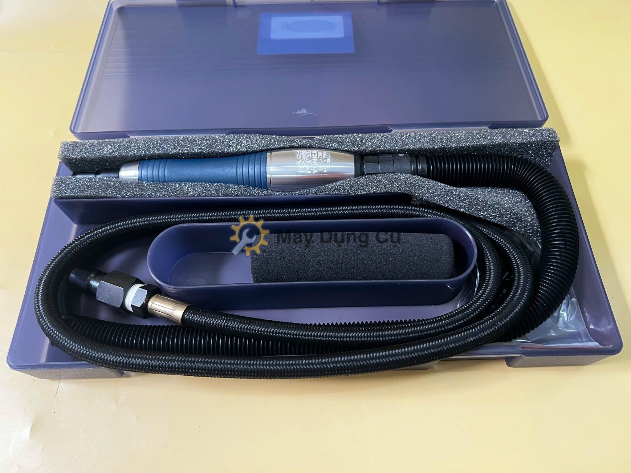  Máy Dũa Hơi Yunica GTU-700 