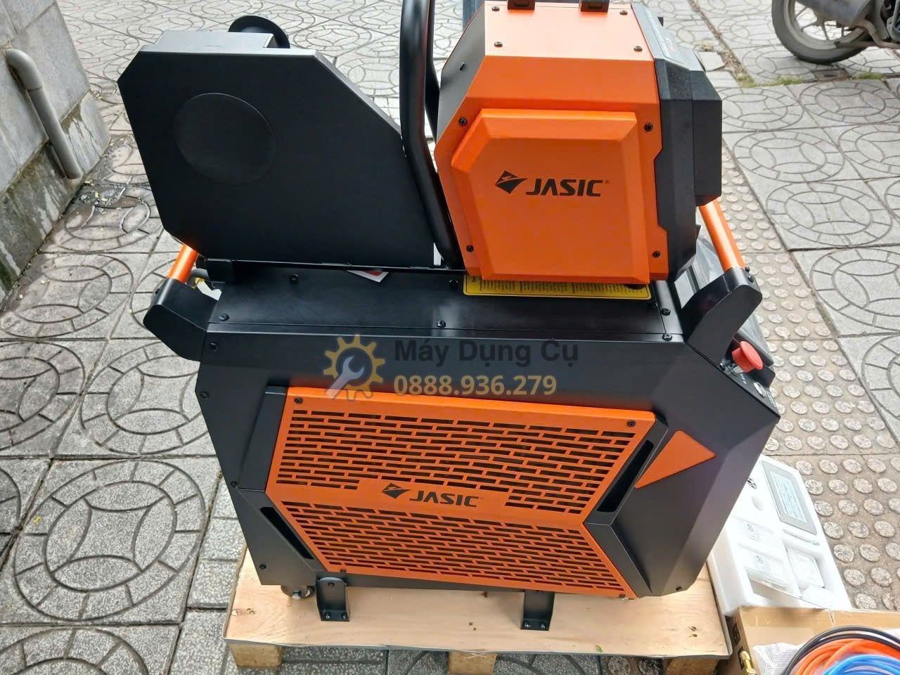  Máy Hàn Laser Jasic LS-15000F Chính Hãng Có Sẵn Tại Máy Dụng Cụ 