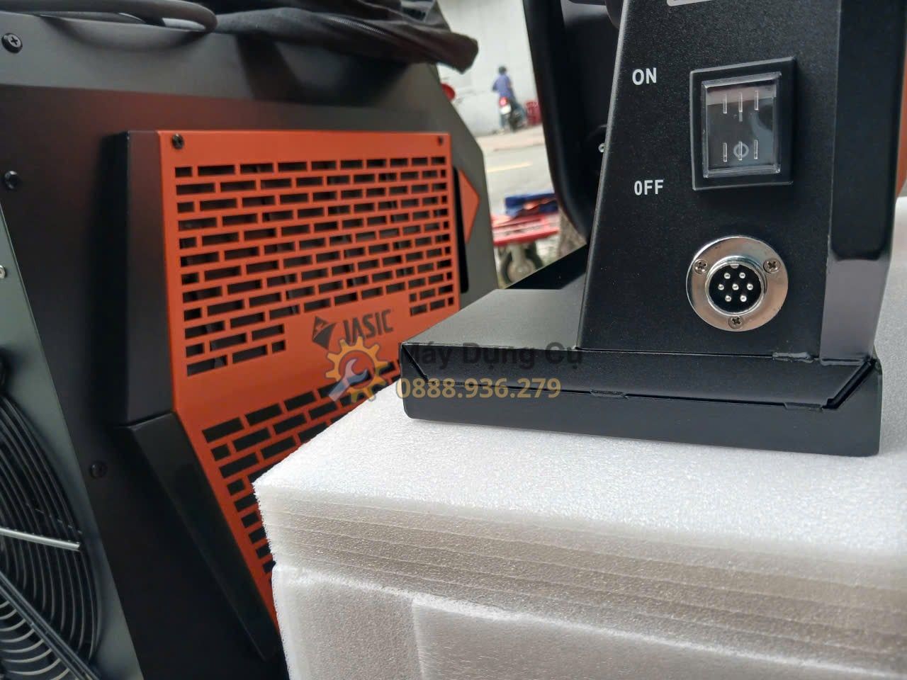  Máy Hàn Laser Jasic LS-15000F Chính Hãng Có Sẵn Tại Máy Dụng Cụ 