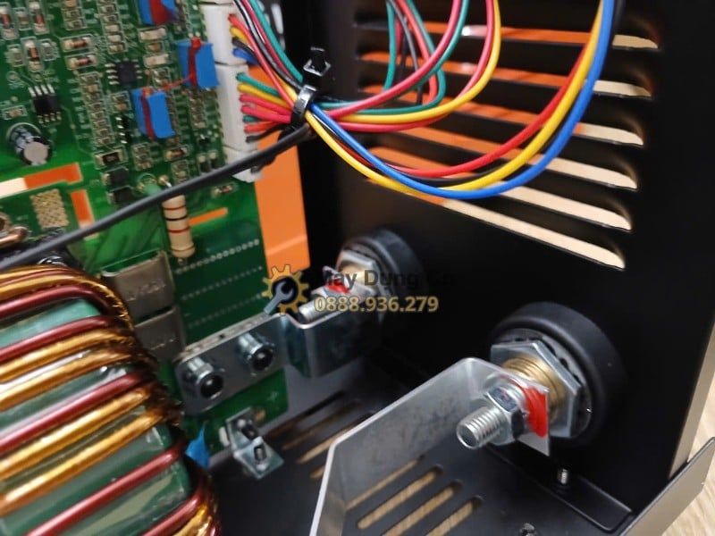  Máy Hàn Que Điện Tử Jasic ZX7-250E Chính Hãng Có Sẵn Tại Máy Dụng Cụ 