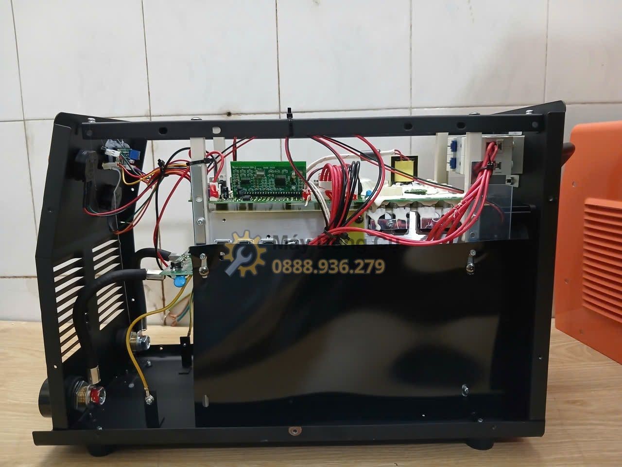  Máy Hàn Que Điện Tử Jasic ZX7-300E Chính Hãng Có Sẵn Tại Máy Dụng Cụ 