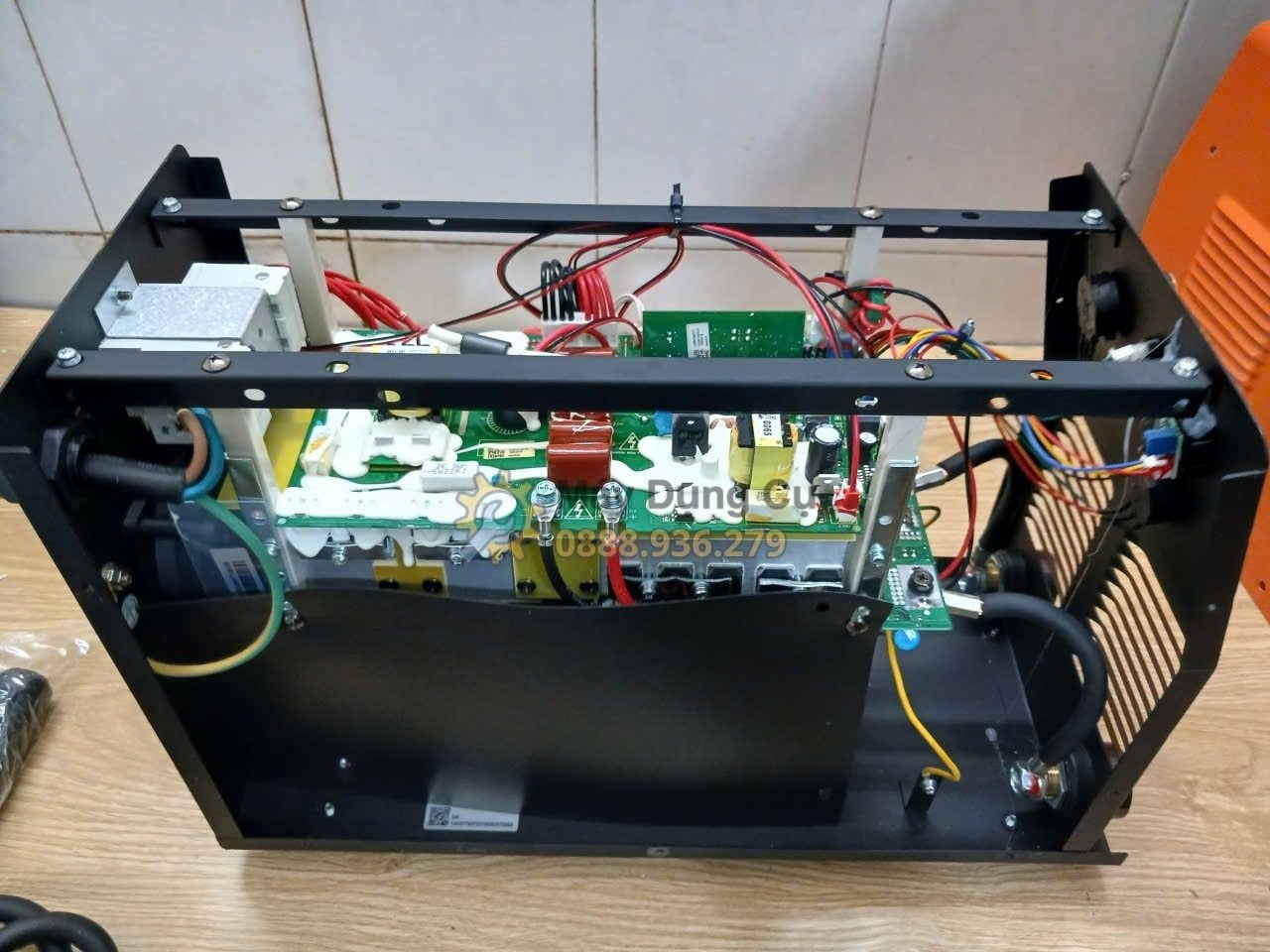  Máy Hàn Que Điện Tử Jasic ZX7-300E Chính Hãng Có Sẵn Tại Máy Dụng Cụ 