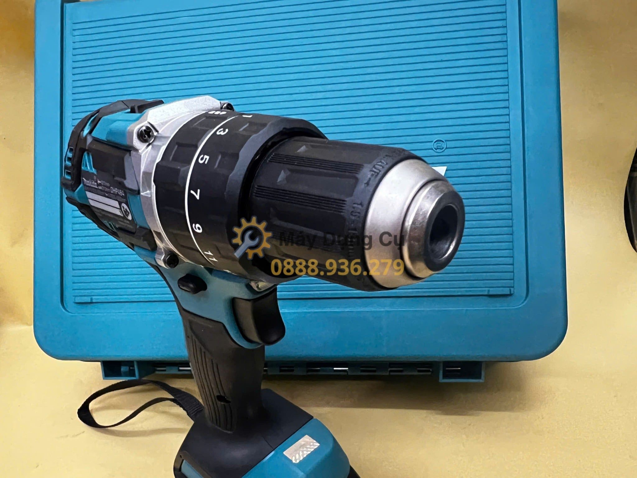  Máy khoan búa dùng pin 18V Makita DHP484RT (1 Pin 5.0Ah, 1 Sạc nhanh) 