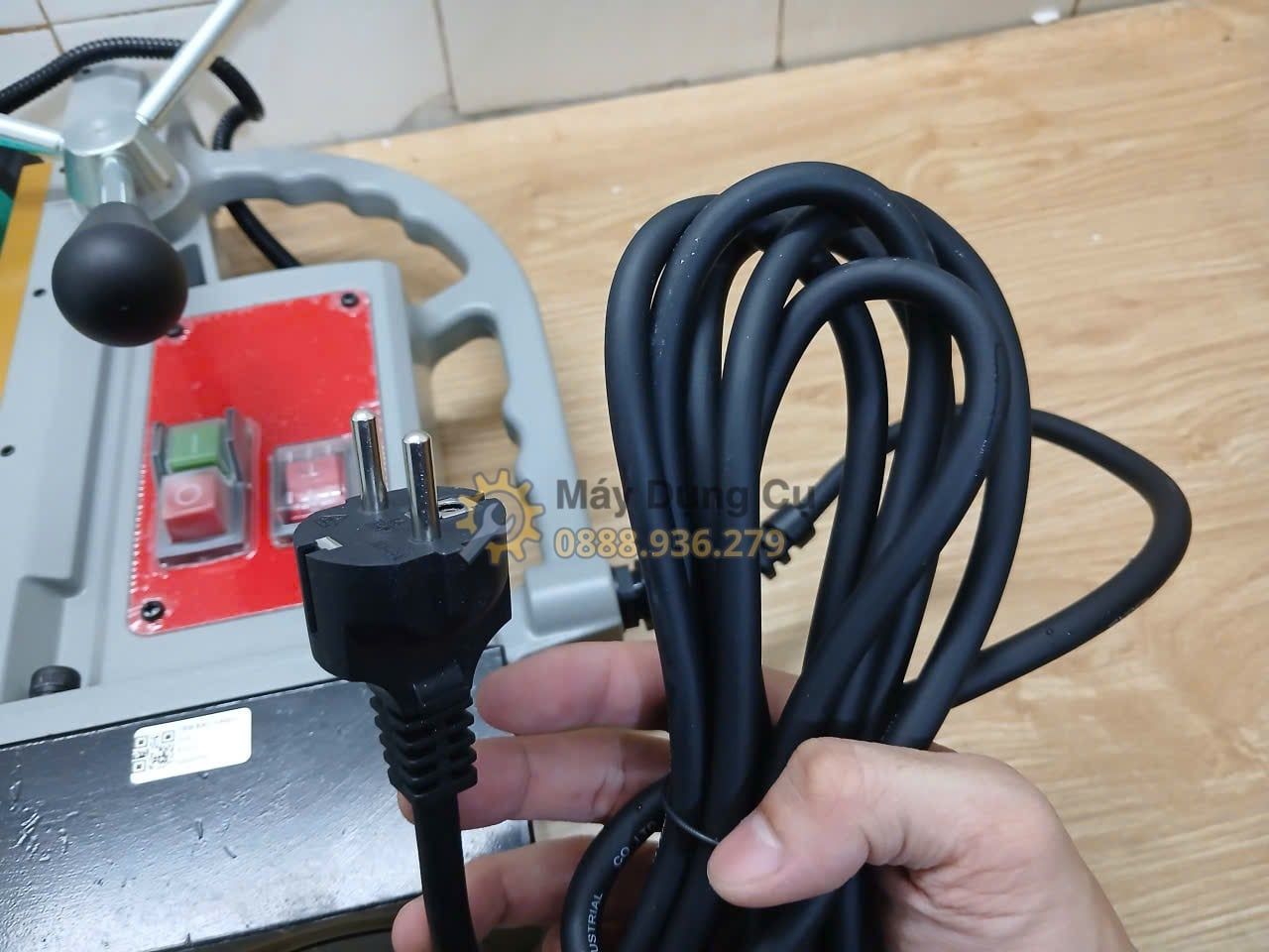  Máy Khoan Từ 1500W DCA AJC23 Chính Hãng Có Sẵn Tại Máy Dụng Cụ 