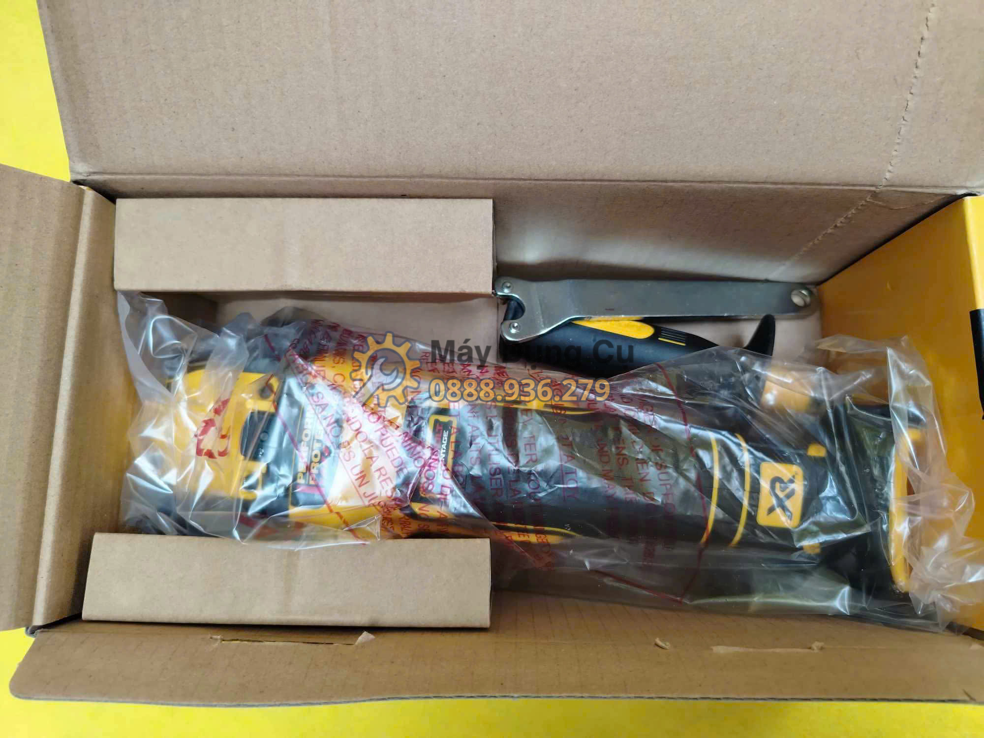  Máy Mài Góc Dùng Pin Flexvolt Dewalt DCG409N-B1 (chưa Pin & Sạc) 