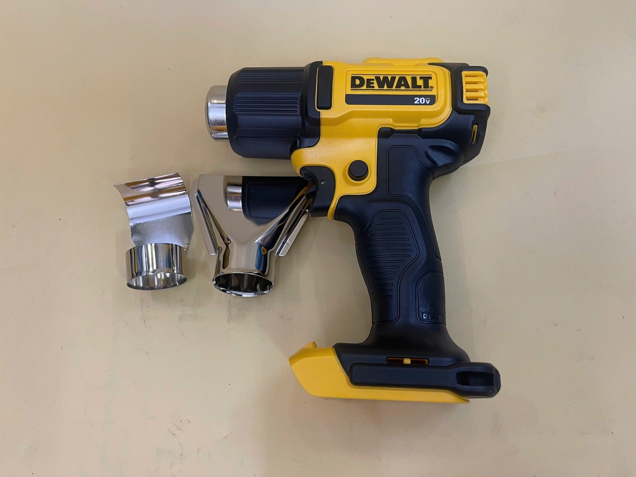  Máy Thổi Hơi Nóng Dùng Pin 18V Dewalt DCE530N-KR 
