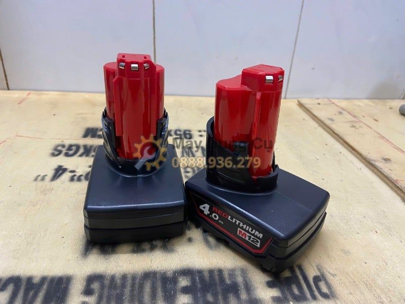  MÁY TRA MỠ MILWAUKEE M12 GG-0 (CHƯA PIN & SẠC) – SÚNG BƠM MỠ DÙNG PIN M12 CHO BẢO TRÌ MÁY MÓC 