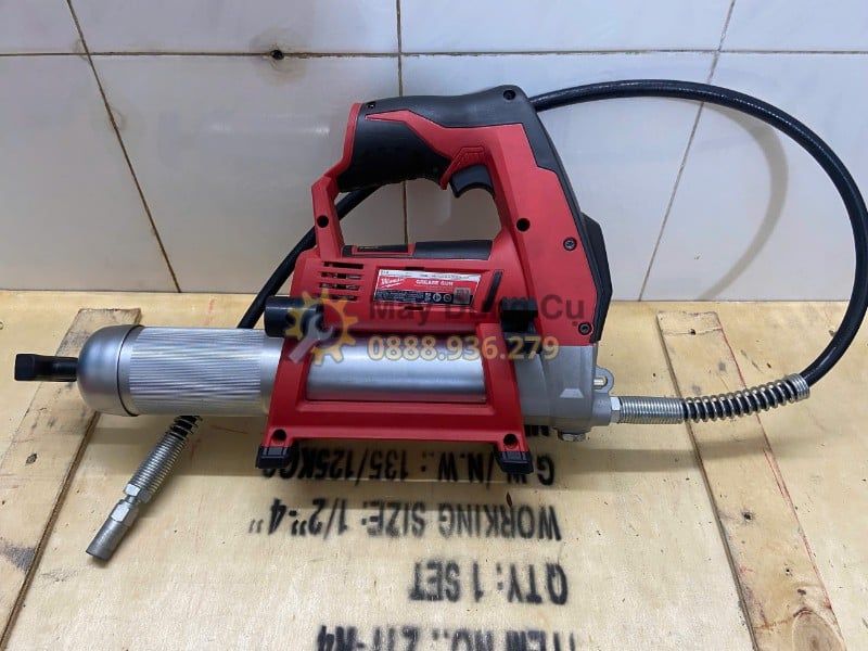  MÁY TRA MỠ MILWAUKEE M12 GG-0 (CHƯA PIN & SẠC) – SÚNG BƠM MỠ DÙNG PIN M12 CHO BẢO TRÌ MÁY MÓC 