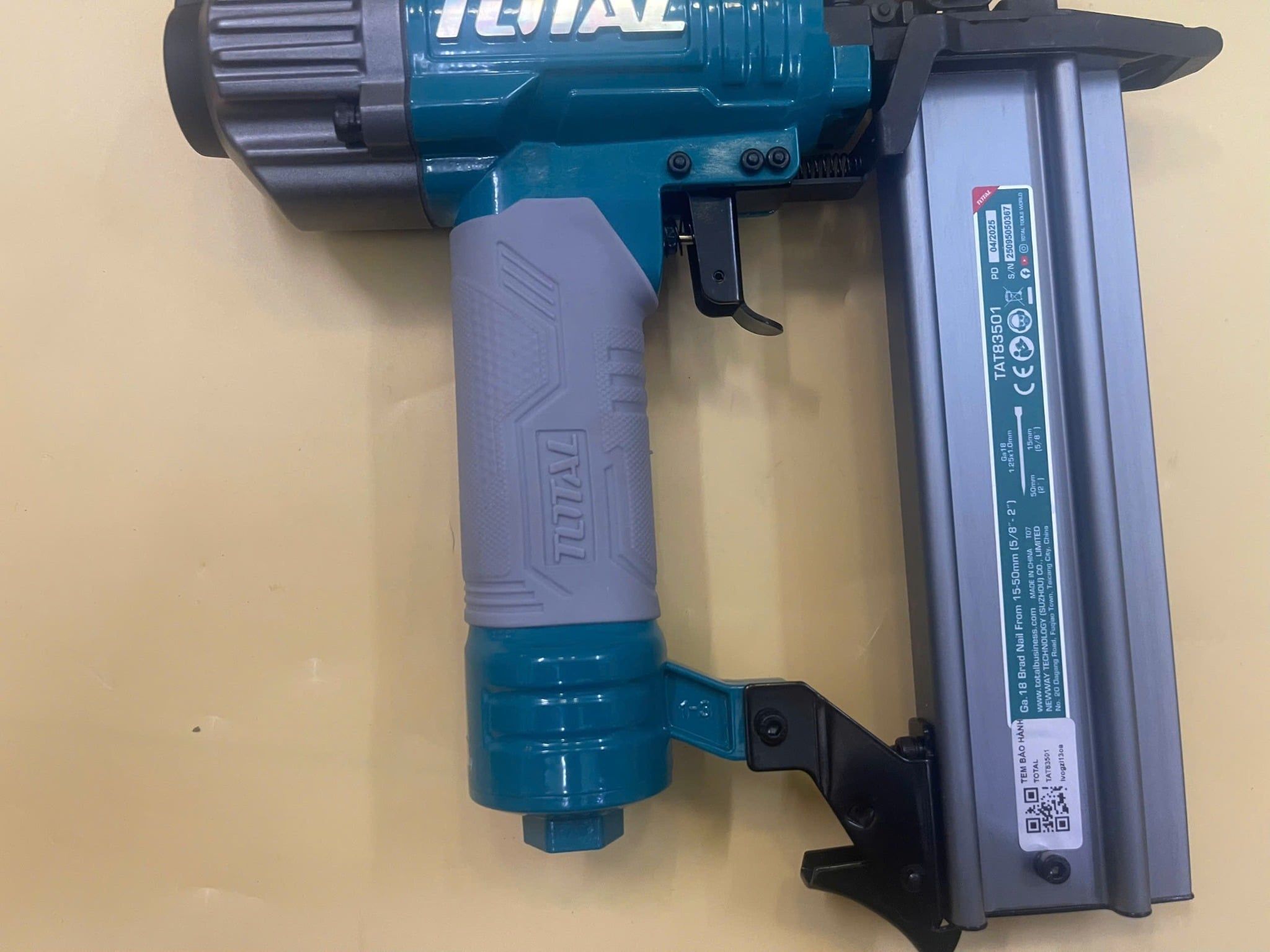  Súng bắn đinh thẳng F50 Total TAT83501 (15-50mm) 