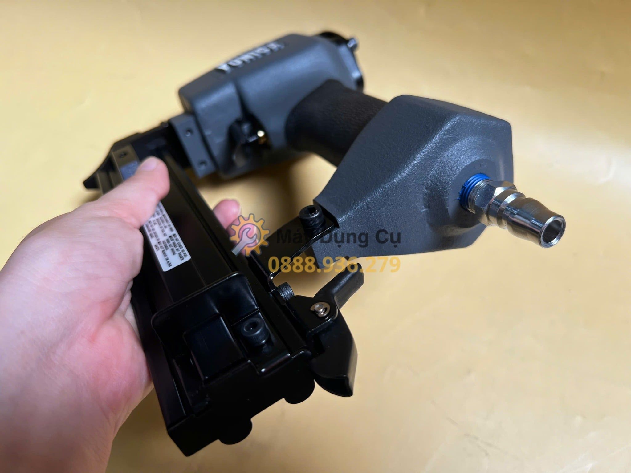  Súng bắn đinh dùng hơi 10mm - 50mm Yunica YAT-F30P 