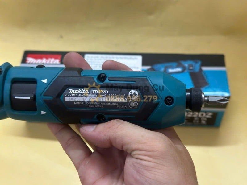  Máy Vặn Vít Dùng Pin Makita TD022DZ 7.2V Chính Hãng – Thân Máy Nhỏ Gọn, Gập Được 