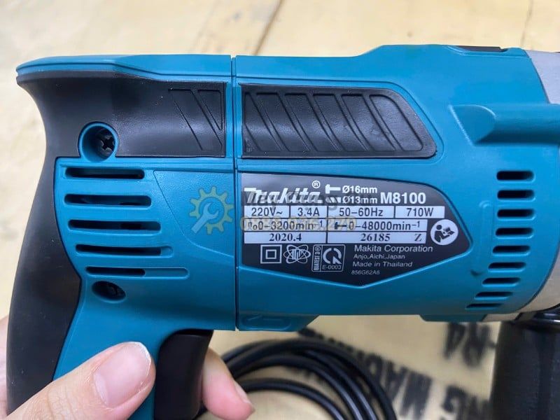  Máy Khoan Búa 26 Phụ Kiện Makita M8100KX2B 710W - Bộ Khoan Dùng Điện Trọn Bộ Cho Gia Đình Và Thợ Lắp Đặt 