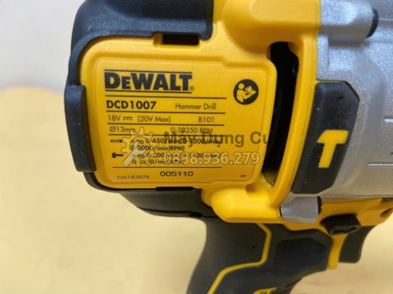  Máy Khoan Động Lực Dùng Pin 20V Dewalt DCD1007 Chính Hãng – Sức Mạnh Tối Tân Cho Công Trình 