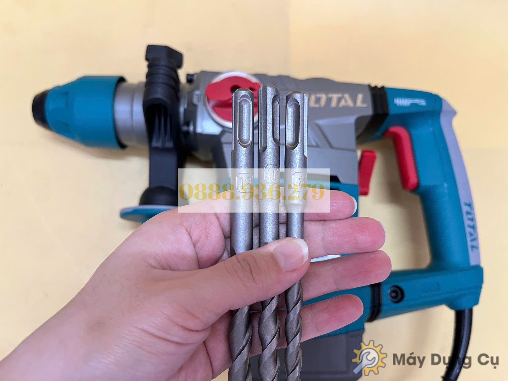  Máy khoan đục bê tông 1800W TOTAL TH118366 36mm 