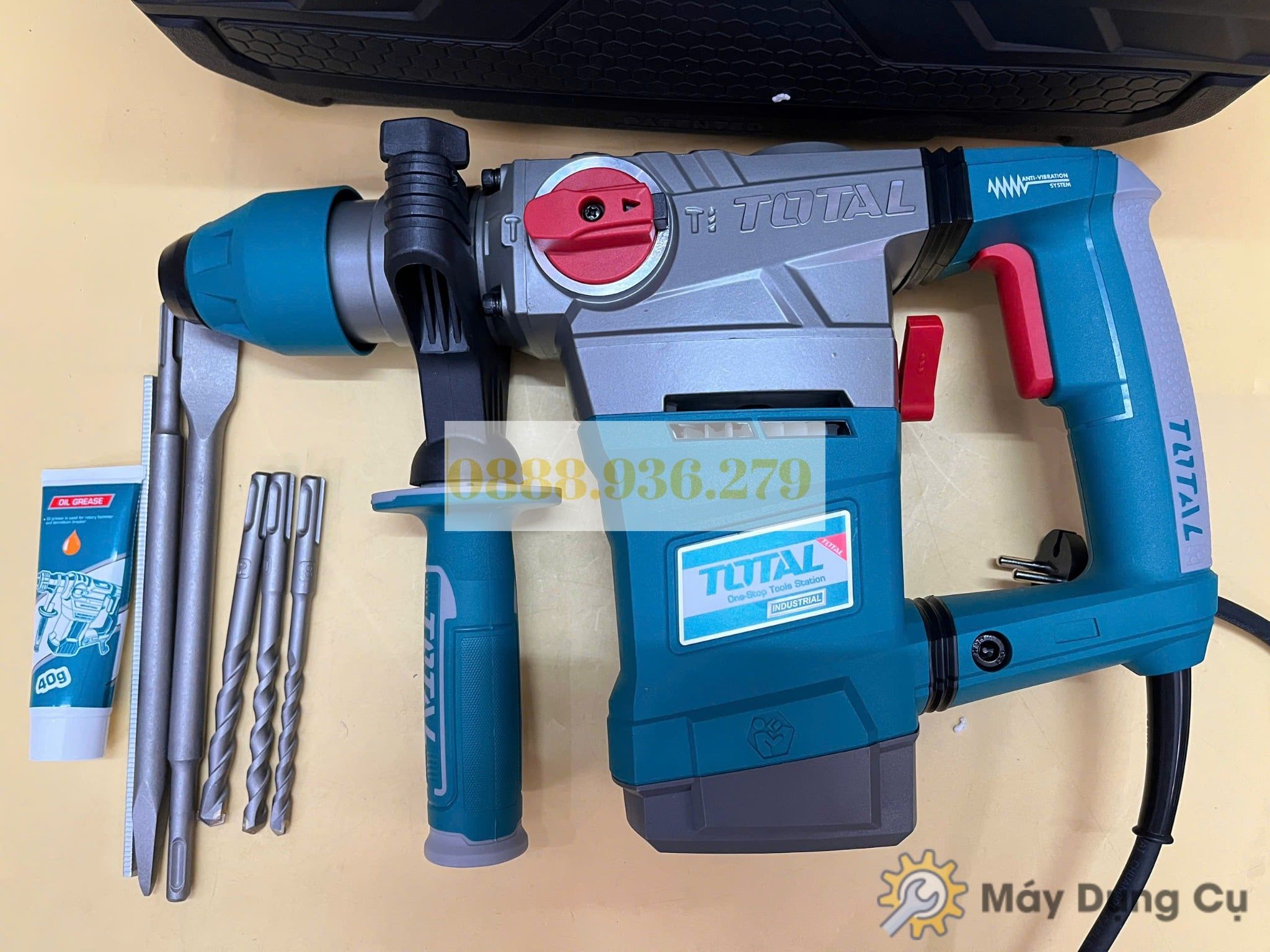  Máy khoan đục bê tông 1800W TOTAL TH118366 36mm 
