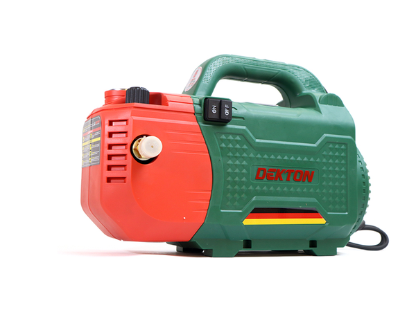 may-rua-xe-chinh-ap-dekton-dk-cwr2951