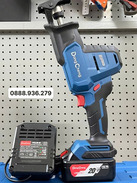  Máy cưa kiếm dùng pin 20V DongCheng DCJF22 DM ( Kèm 1 Pin 4.0Ah & Sạc) 