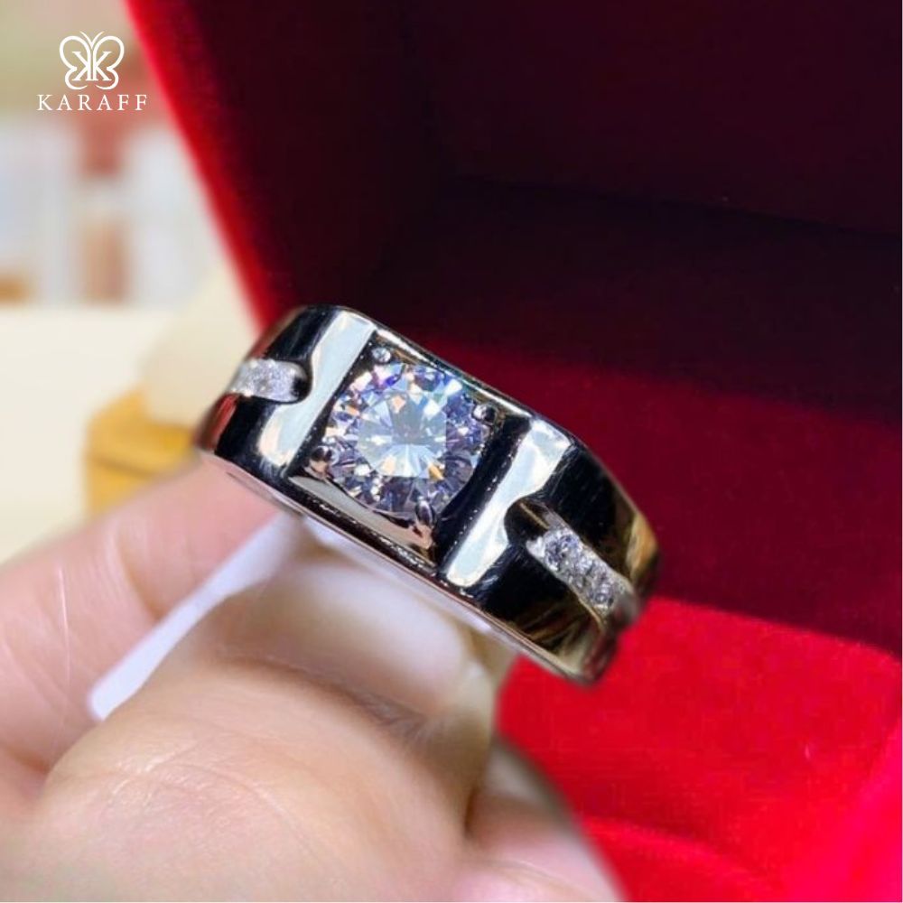  Nhẫn Nam Moissanite 1 Carat nước D VVS - Trang Sức Bạc 925 Mạ Rhodium 