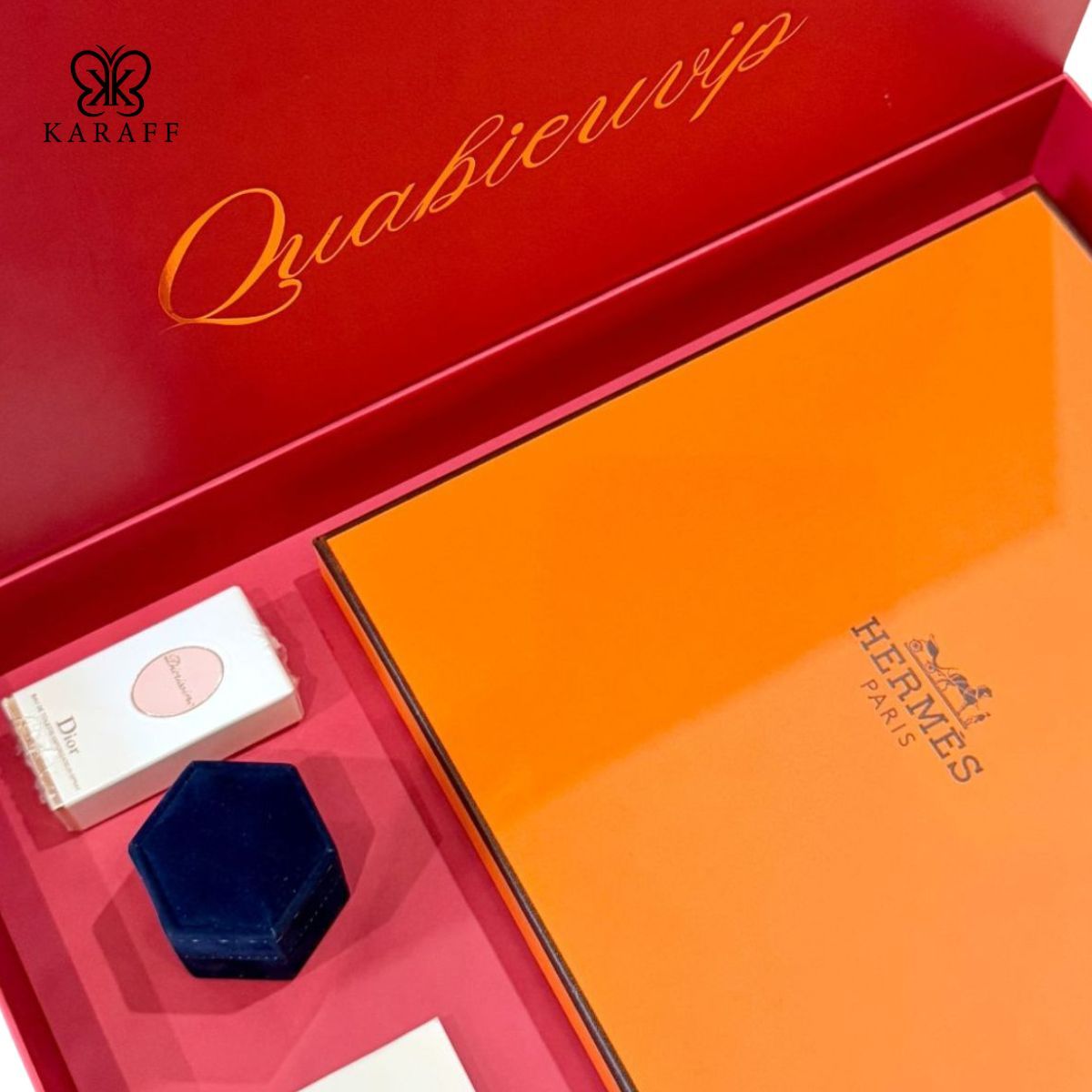  Set Quà Tặng Thanh Thoát Kiêu Sa 