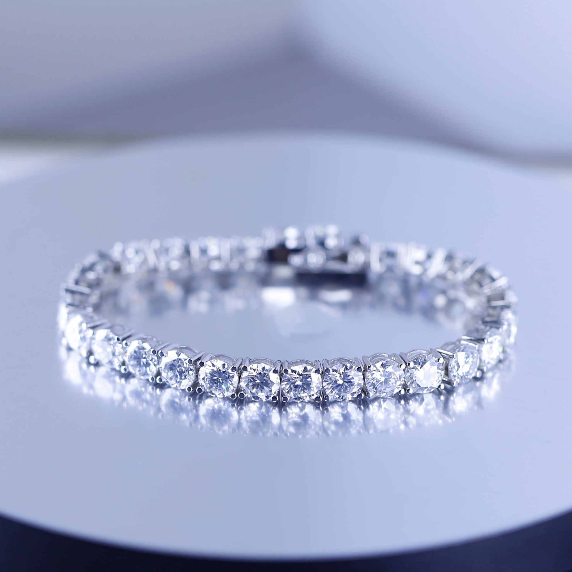  Lắc tay cuban Chủ Mois tròn 6.0mm Bạc S925 xi kim Không chủ  tấm cz Dài 17cm SBE023. 