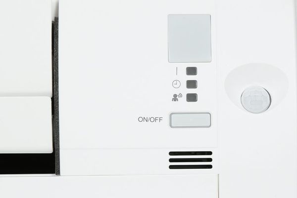 Điều Hòa Daikin 18000 BTU 2 Chiều Inverter FTHF50VAVMV