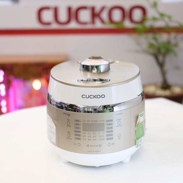 Nồi cơm điện cao tần áp suất Cuckoo CRP-EHS0320FG 0.54L