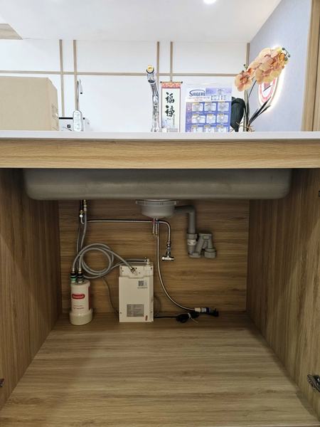 Máy lọc nước điện giải ion kiềm Cleansui EU301