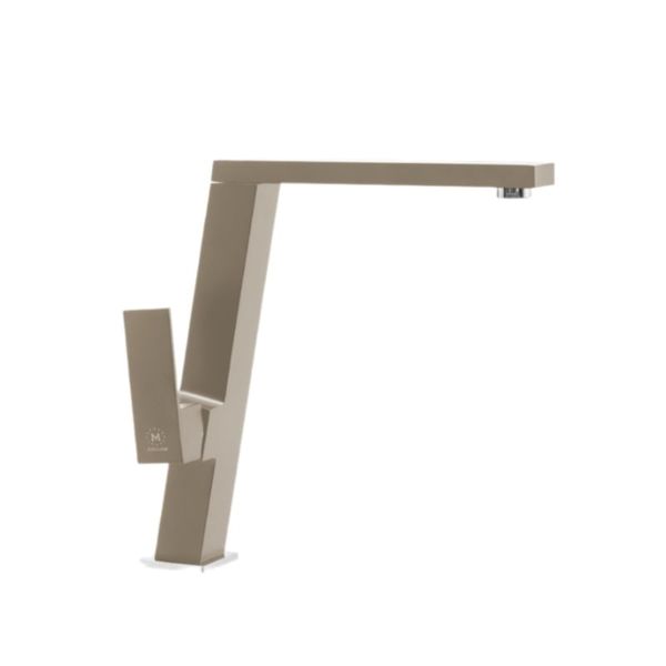 Vòi rửa 2 đường nước Malloca K131BR