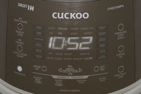 Nồi cơm điện cao tần áp suất Cuckoo CRP-CHSS1009FN 1.8L
