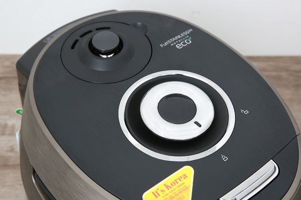 Nồi cơm điện cao tần áp suất Cuckoo CRP-CHSS1009FN 1.8L