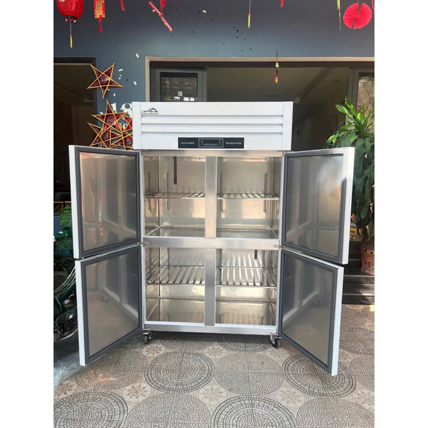 Tủ đông 4 cánh GoldCool GC4C - 1068L màu trắng