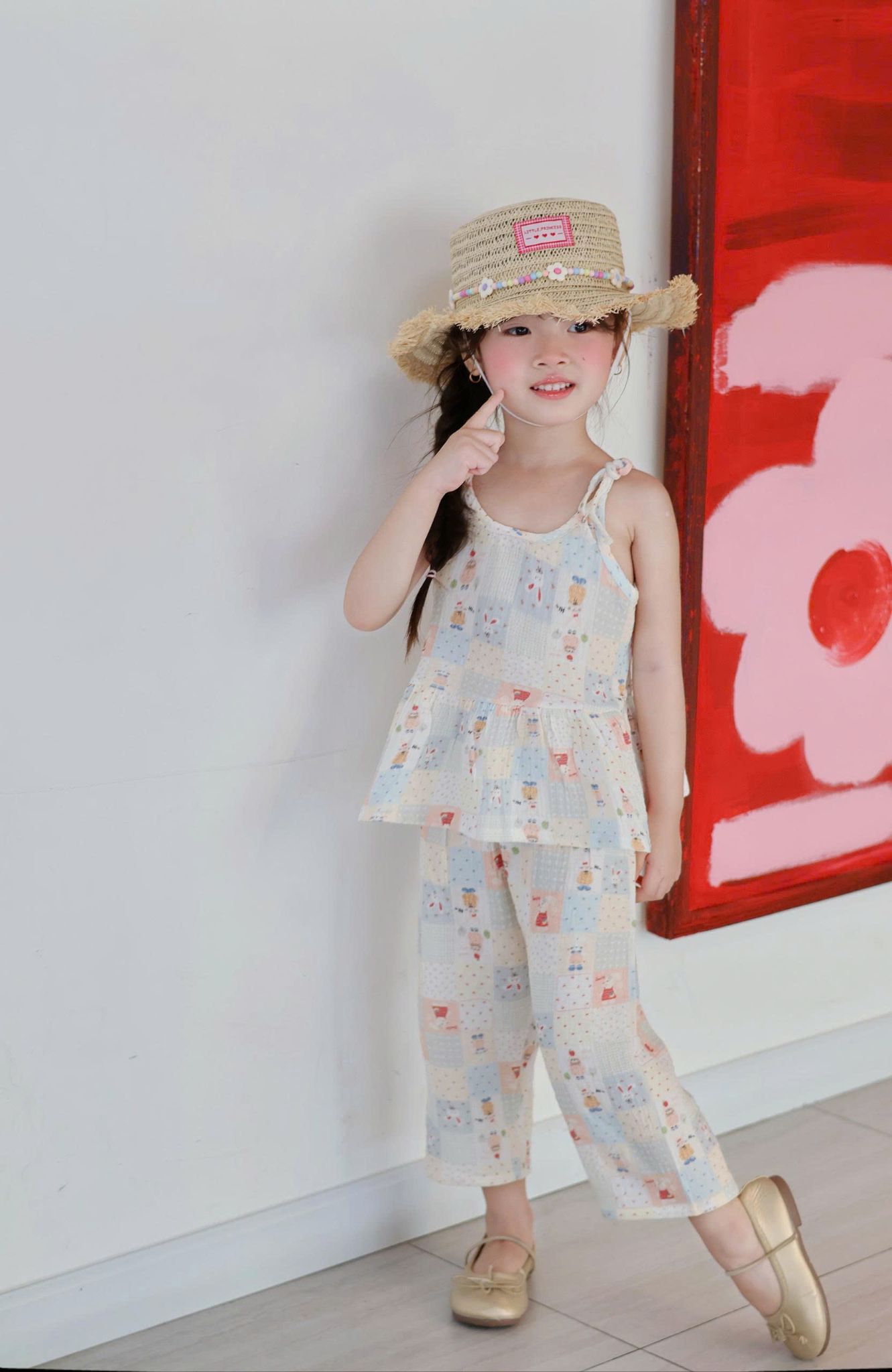  Bộ hai dây bé gái quần lửng xô muslin Lá Homewear A279, bộ đồ hè bé gái mát nhẹ dễ thương áo dây xòe quần suông 